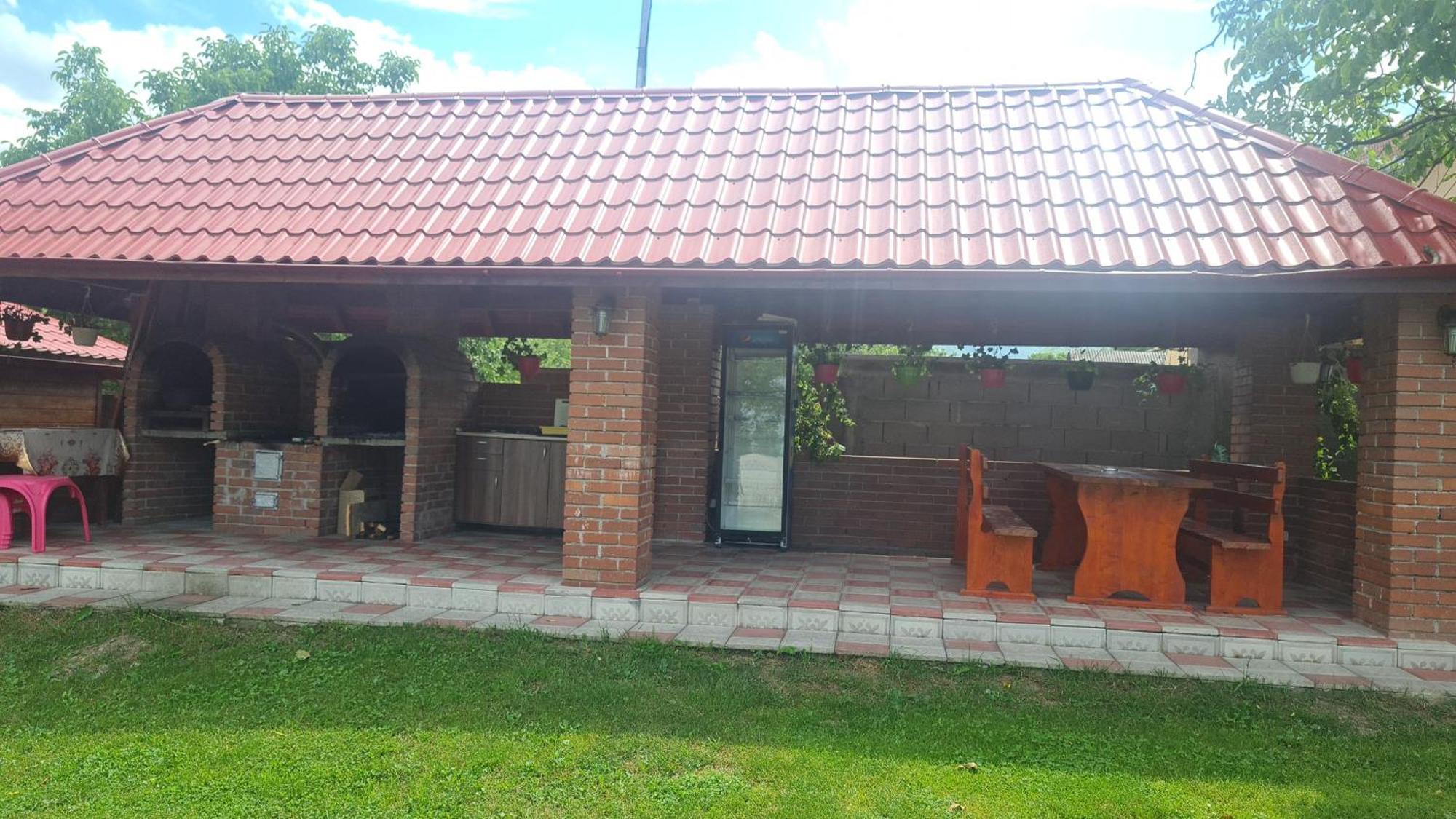 Cabanutele Din Lemn Villa Chiscau Dış mekan fotoğraf